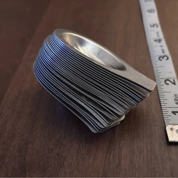 Walnut molds. Comes in a set of 26 individual molds. Ideal for cookies! - Picture 10 of 10